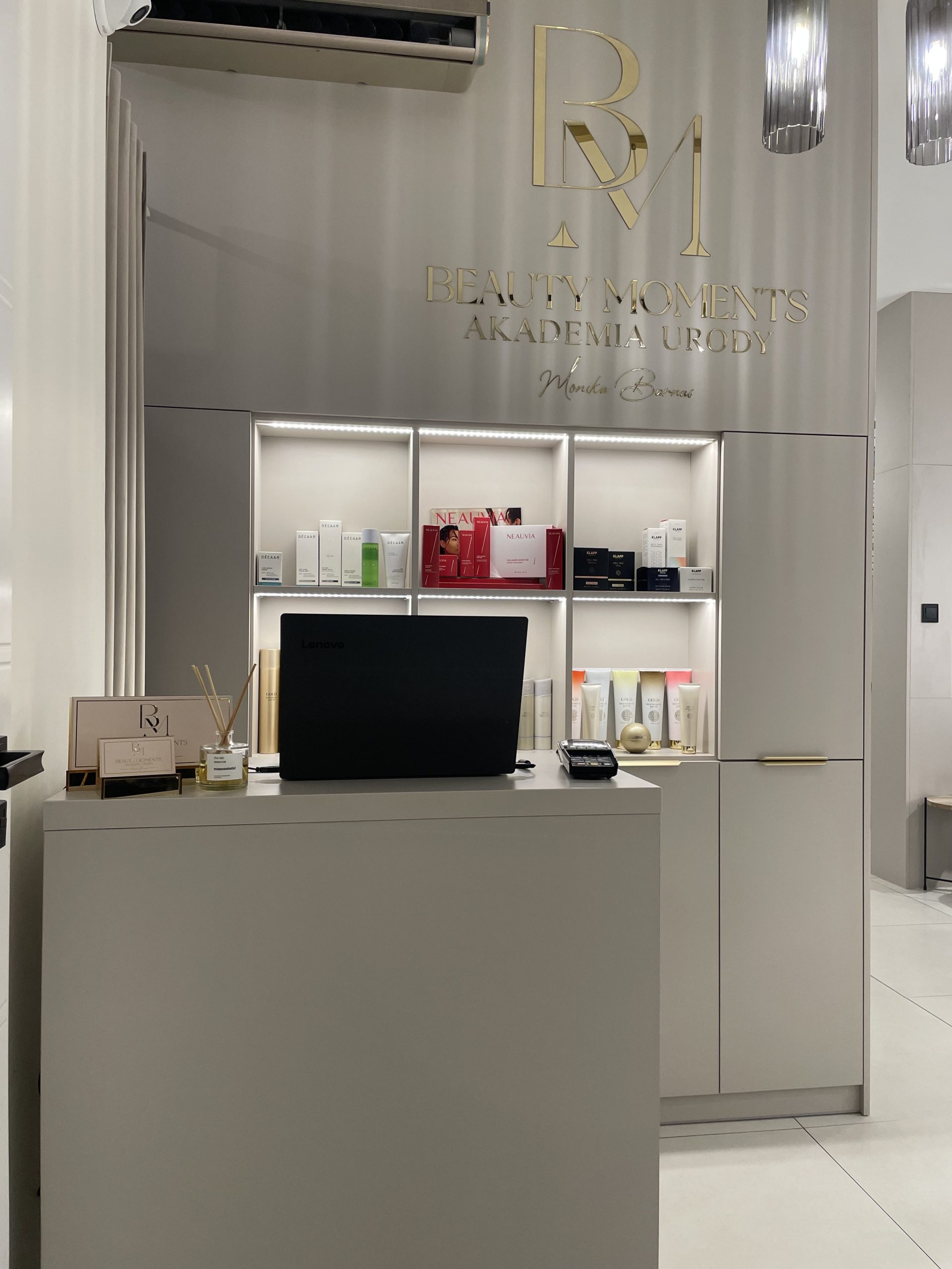 Home 22 Beauty Moments - Lokal_11